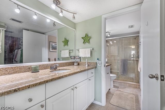 1700 Pine Valley DR 207, Fort Myers, FL 33907