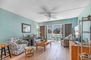 1700 Pine Valley DR 207, Fort Myers, FL 33907