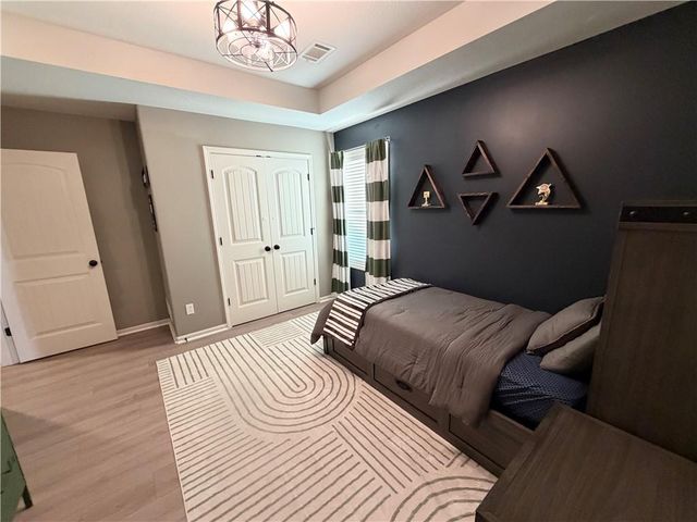 1406 NE 107th Terrace, Kansas City, MO 64155