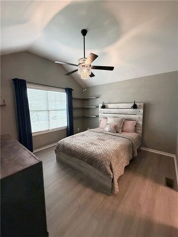 1406 NE 107th Terrace, Kansas City, MO 64155