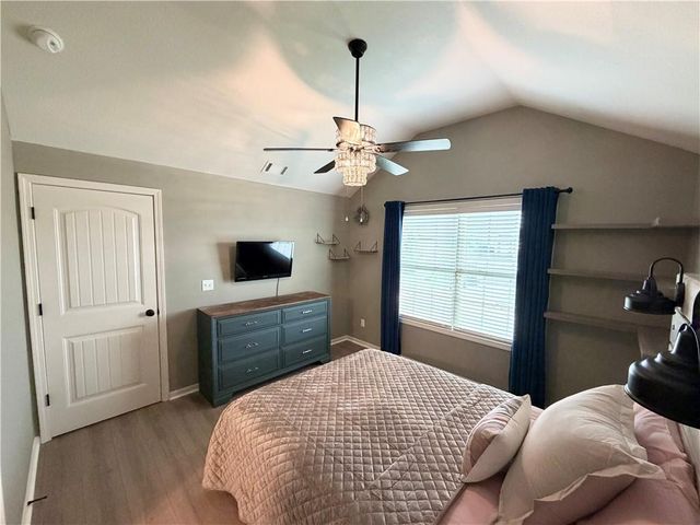1406 NE 107th Terrace, Kansas City, MO 64155