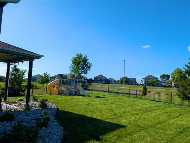 1406 NE 107th Terrace, Kansas City, MO 64155