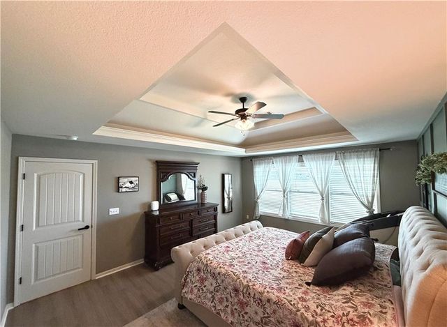 1406 NE 107th Terrace, Kansas City, MO 64155