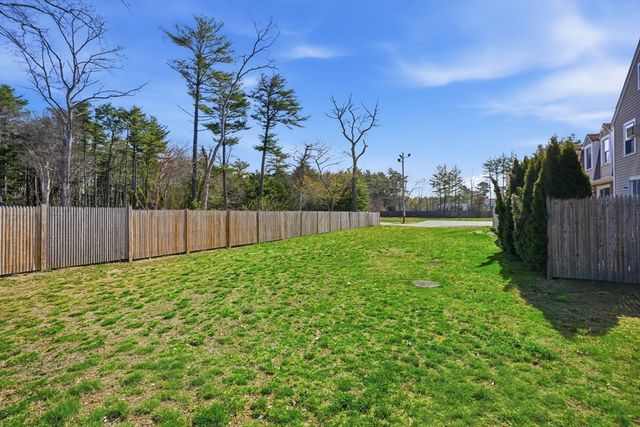 848 Plain St 32, Marshfield, MA 02050