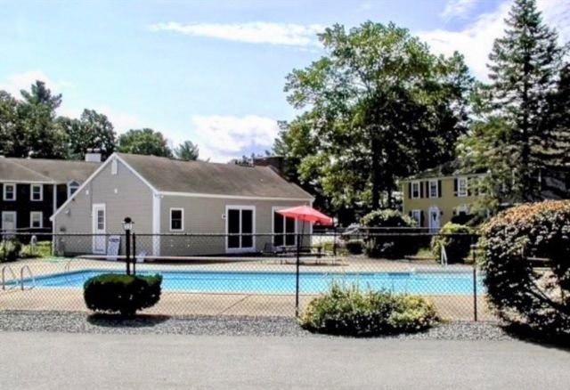 848 Plain St 32, Marshfield, MA 02050