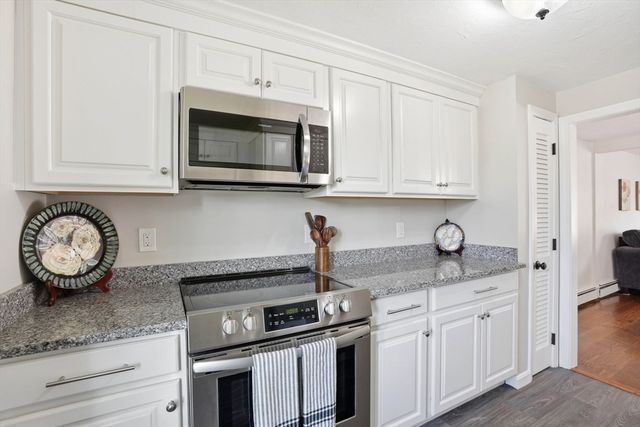 848 Plain St 32, Marshfield, MA 02050