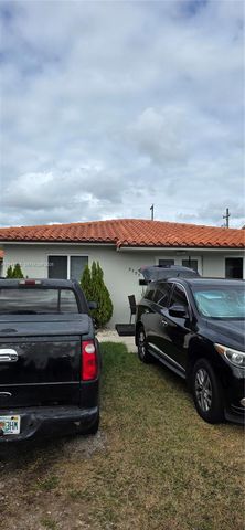 9595 SW 39th St, Miami, FL 33165