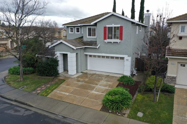 6189 Fieldstone Dr, Livermore, CA 94551