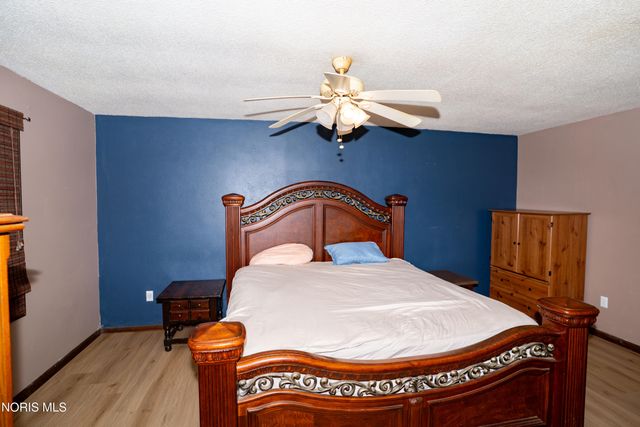 4313 E Rolling Meadows Boulevard, Defiance, OH 43512