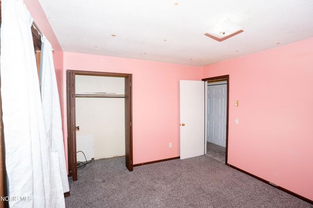 4313 E Rolling Meadows Boulevard, Defiance, OH 43512