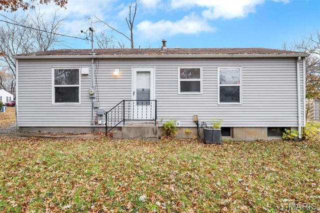 12352 Santa Maria Drive, St Louis, MO 63138