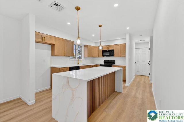 449 Elmhurst Avenue, Bethlehem City, PA 18017