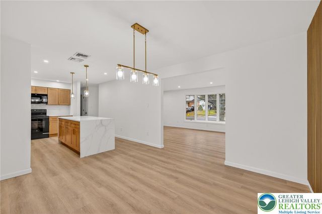 449 Elmhurst Avenue, Bethlehem City, PA 18017