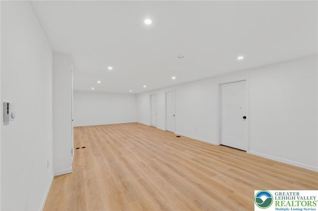 449 Elmhurst Avenue, Bethlehem City, PA 18017