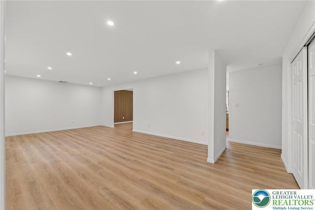 449 Elmhurst Avenue, Bethlehem City, PA 18017