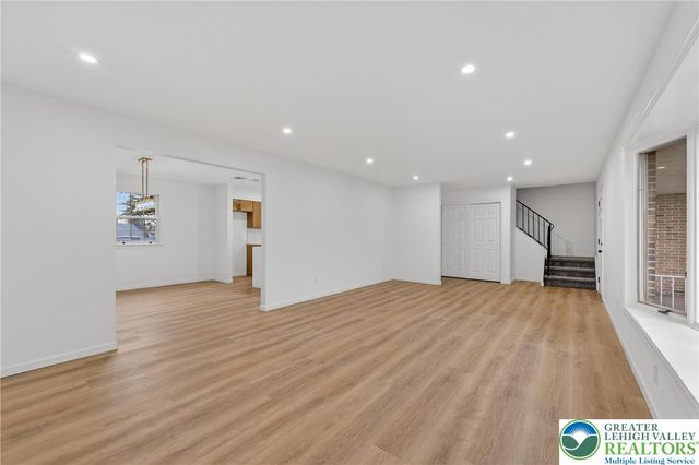 449 Elmhurst Avenue, Bethlehem City, PA 18017