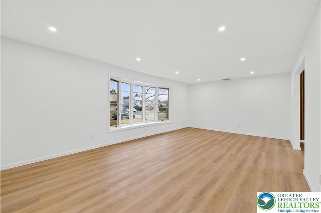 449 Elmhurst Avenue, Bethlehem City, PA 18017