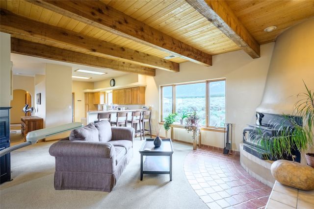 131 Quintana Road, Questa, NM 87556