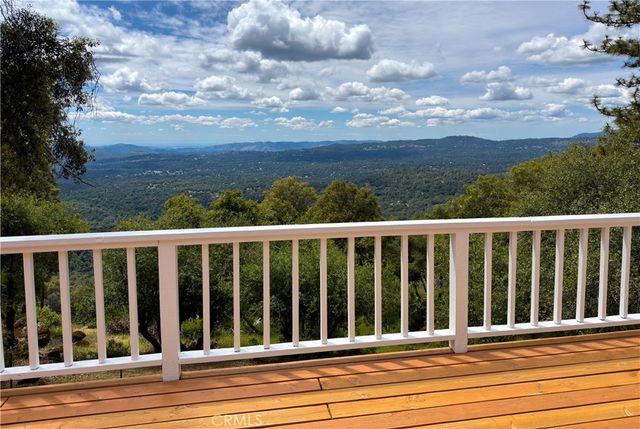 5603 Clouds Rest Road, Mariposa, CA 95338