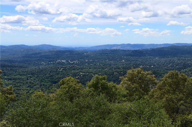 5603 Clouds Rest Road, Mariposa, CA 95338