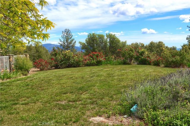 5603 Clouds Rest Road, Mariposa, CA 95338