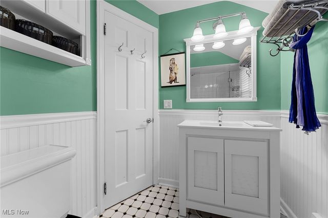 5268 Edenhurst Road, Lyndhurst, OH 44124