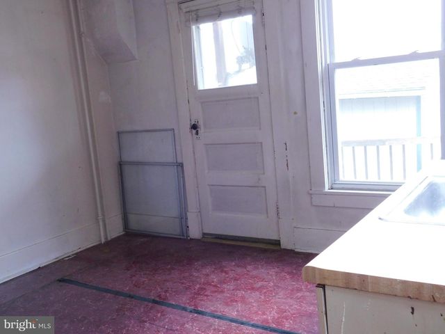 305 ORANGE ST, Mifflintown, PA 17059