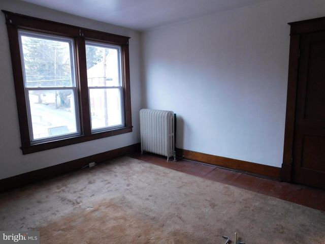 305 ORANGE ST, Mifflintown, PA 17059