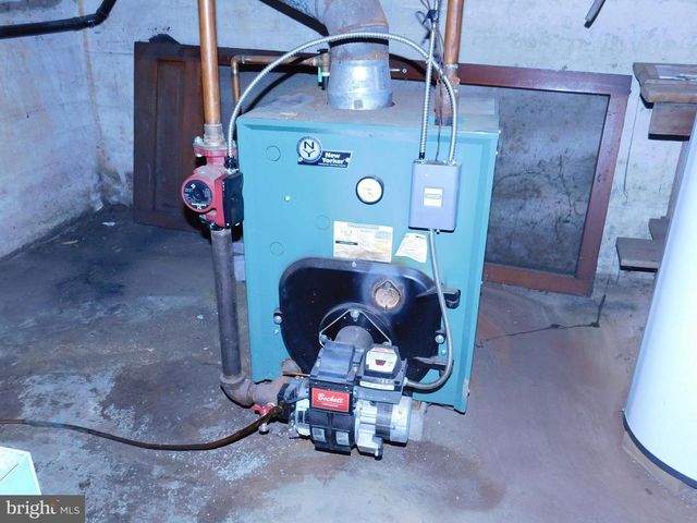 305 ORANGE ST, Mifflintown, PA 17059