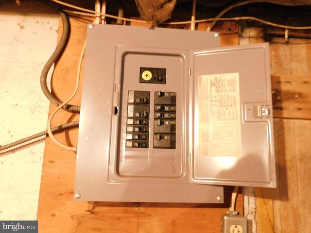 305 ORANGE ST, Mifflintown, PA 17059