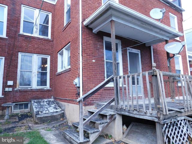 305 ORANGE ST, Mifflintown, PA 17059