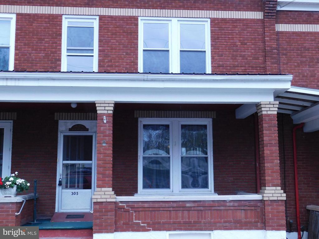 305 ORANGE ST, Mifflintown, PA 17059