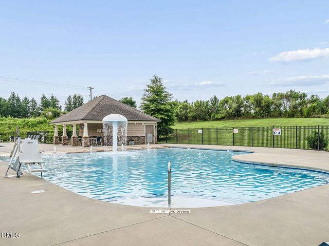 65 Warwick Court, Clayton, NC 27520