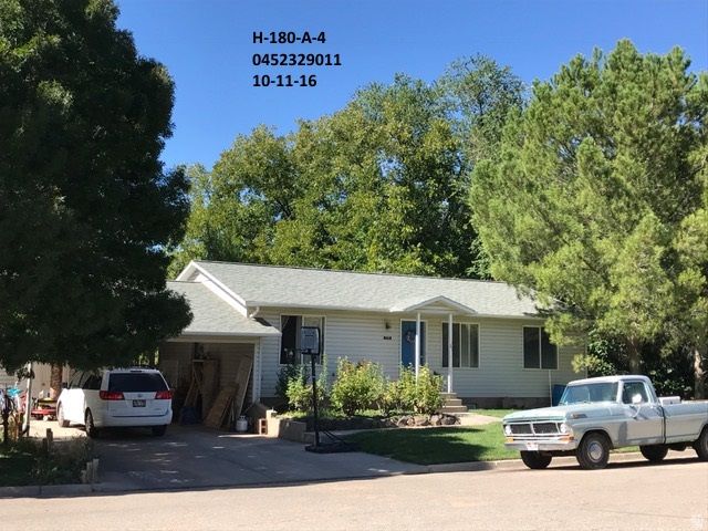 175 N 160 E, Hurricane, UT 84737