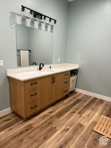 175 N 160 E, Hurricane, UT 84737