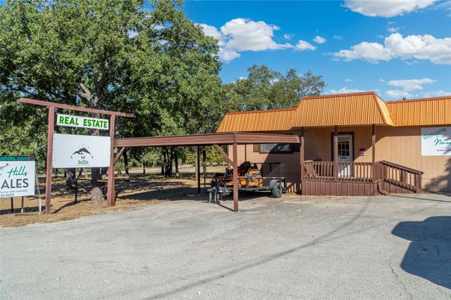 102 Comanche Trail, Nocona, TX 76255