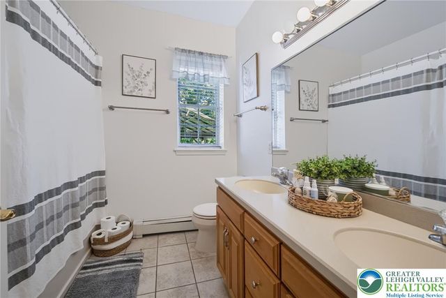 3947 Mechanicsville Road, Whitehall Twp, PA 18052