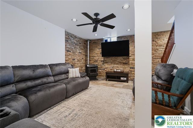 3947 Mechanicsville Road, Whitehall Twp, PA 18052
