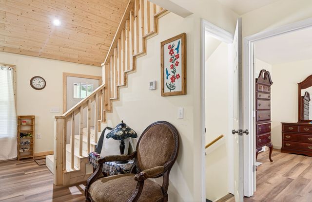 525 Riley Creek Rd, Whitleyville, TN 38588