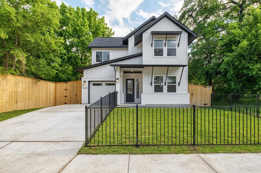 1808 Holly ST, Austin, TX 78702
