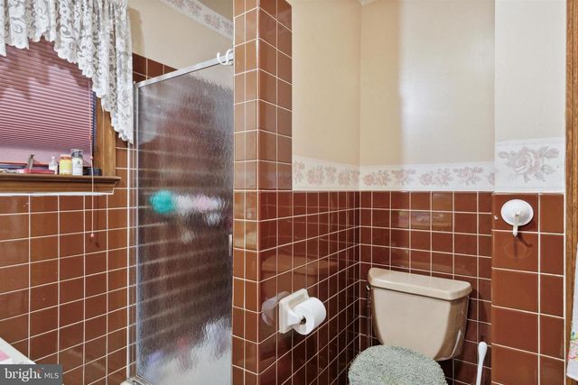 2453 LINCOLN HWY E, Lancaster, PA 17602