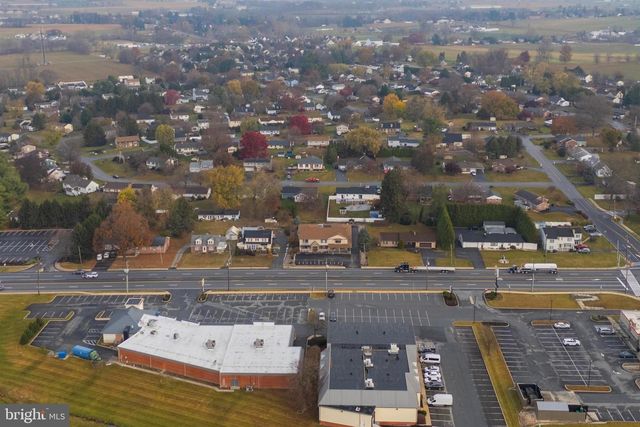 2453 LINCOLN HWY E, Lancaster, PA 17602