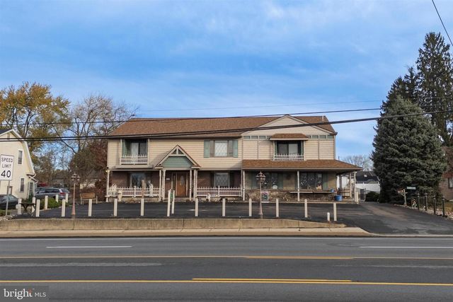 2453 LINCOLN HWY E, Lancaster, PA 17602