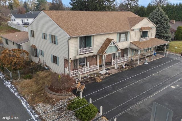 2453 LINCOLN HWY E, Lancaster, PA 17602