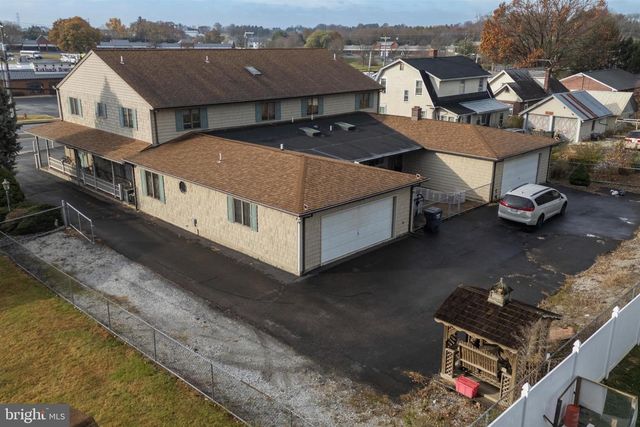 2453 LINCOLN HWY E, Lancaster, PA 17602