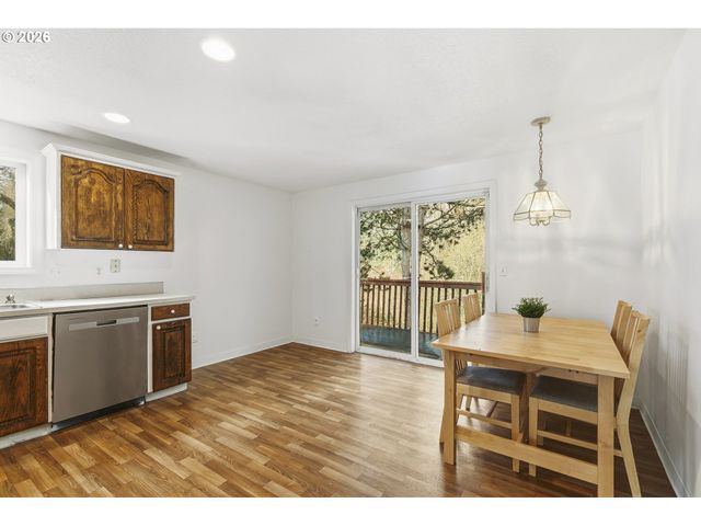 1010 Se 3RD Ave, Battle Ground, WA 98604