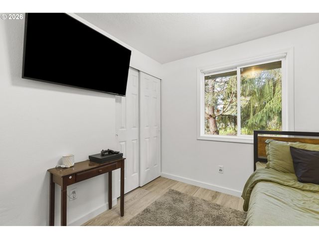 1010 Se 3RD Ave, Battle Ground, WA 98604