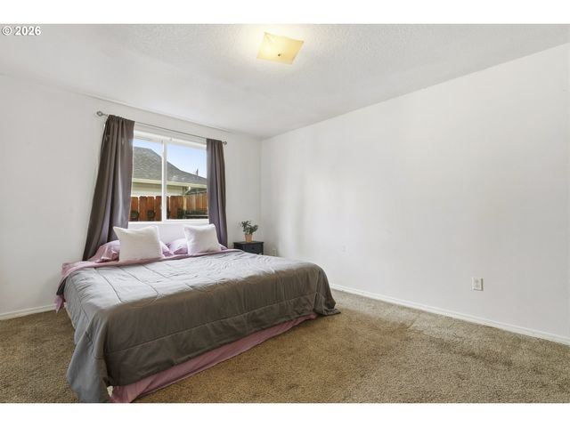 1010 Se 3RD Ave, Battle Ground, WA 98604