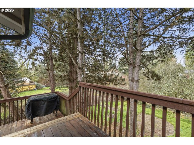 1010 Se 3RD Ave, Battle Ground, WA 98604