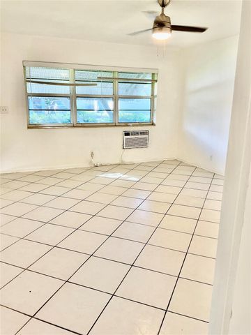 1645 NE 12th St B, Fort Lauderdale, FL 33304